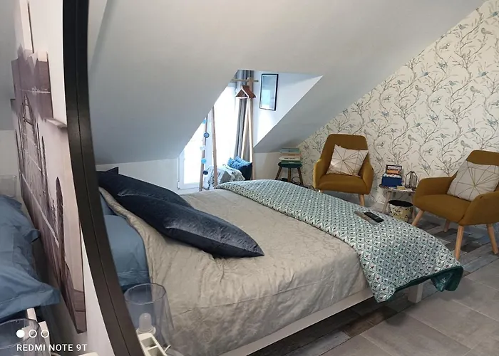 Tres Beau Studio Climatisation, Trois Etoiles, Parking A Velo, Velos En Option, Parking Prive Jardin
